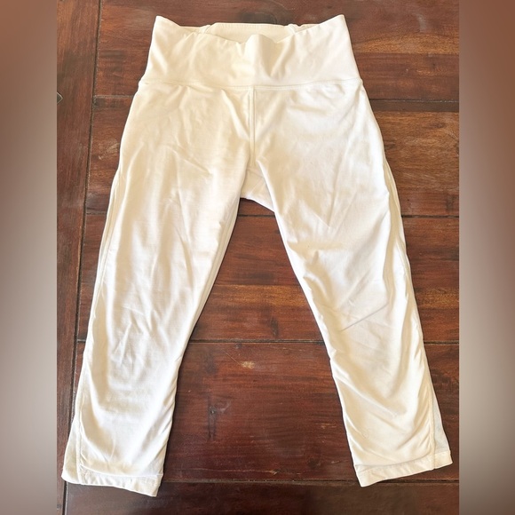 Lululemon White Mesh Panel Cropped Leggings Size 8 - Picture 1 of 6